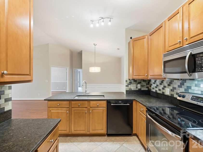 16752 Amberside Road, Cornelius, NC 28031.  MLS# CAR4435961, YatesRealty ID 58002. 