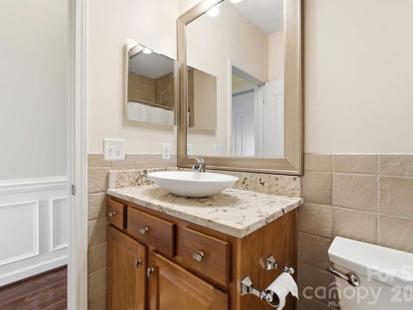 16752 Amberside Road, Cornelius, NC 28031.  MLS# CAR4435961, YatesRealty ID 58002. Main Bathroom