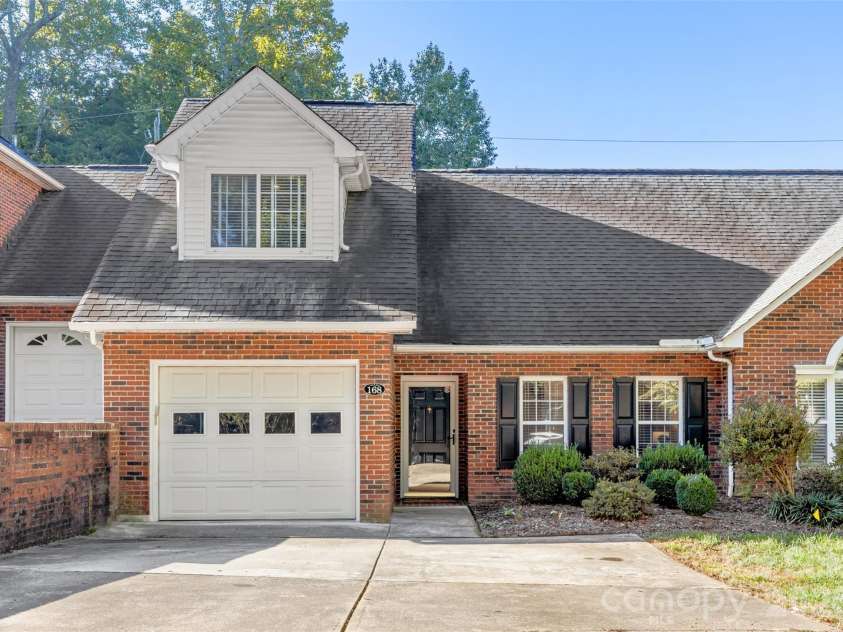 168 Columns Circle, Shelby, NC 28150.  MLS# CAR4436797, YatesRealty ID 58005. 