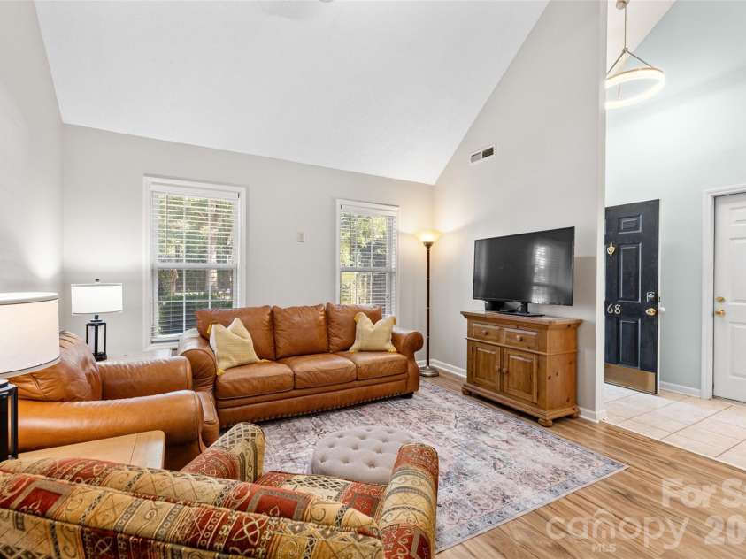 168 Columns Circle, Shelby, NC 28150.  MLS# CAR4436797, YatesRealty ID 58005. 