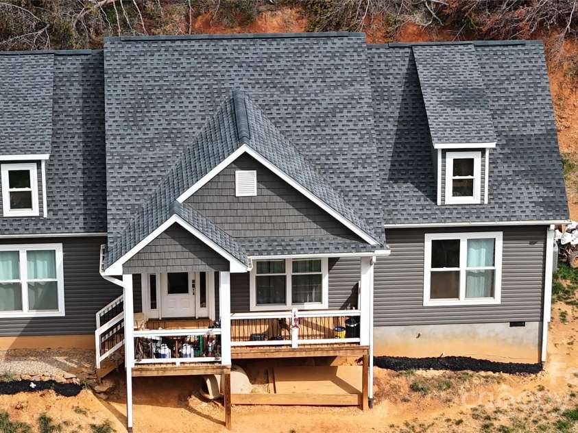 19 Higgins Road, Weaverville, NC 28787.  MLS# CAR4245935, YatesRealty ID 5801. 