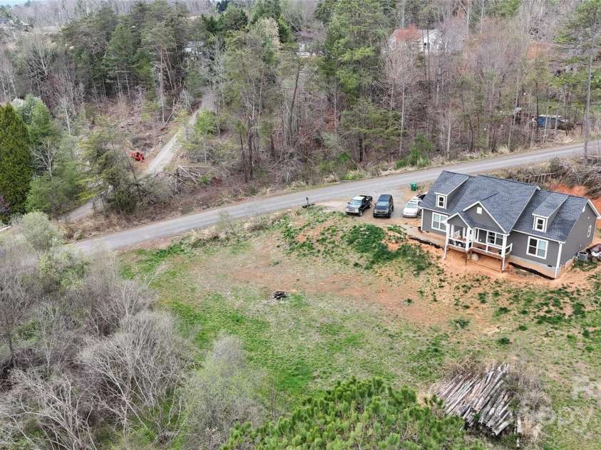 19 Higgins Road, Weaverville, NC 28787.  MLS# CAR4245935, YatesRealty ID 5801. 