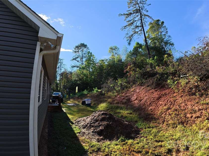 19 Higgins Road, Weaverville, NC 28787.  MLS# CAR4245935, YatesRealty ID 5801. 