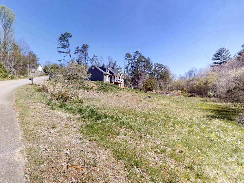 19 Higgins Road, Weaverville, NC 28787.  MLS# CAR4245935, YatesRealty ID 5801. 
