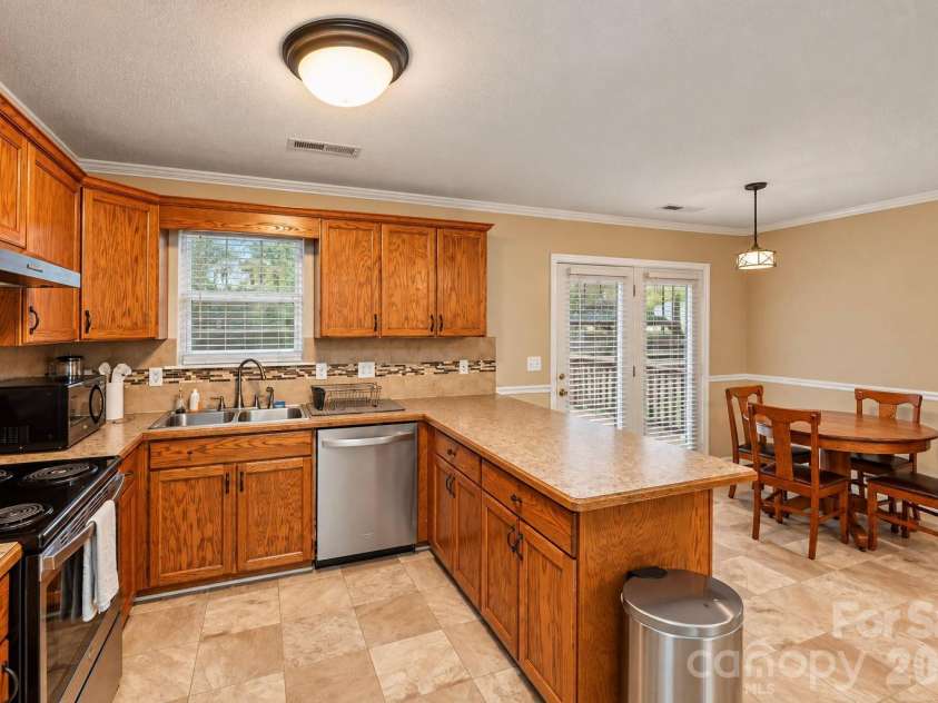 2204 Wheaton Way, Monroe, NC 28112.  MLS# CAR4435013, YatesRealty ID 58010. 