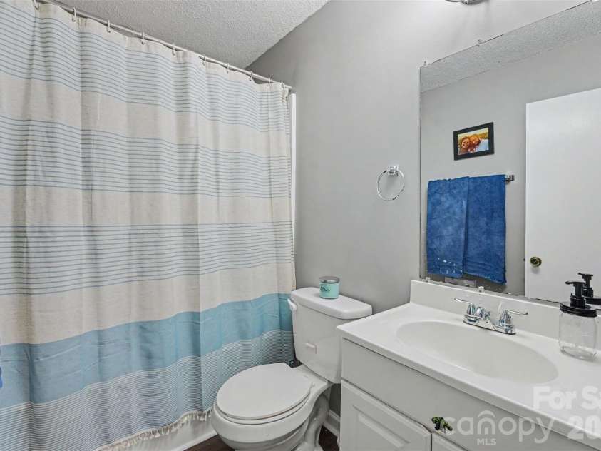 1507 Crestdale Road, Rock Hill, SC 29732.  MLS# CAR4436116, YatesRealty ID 58011. 