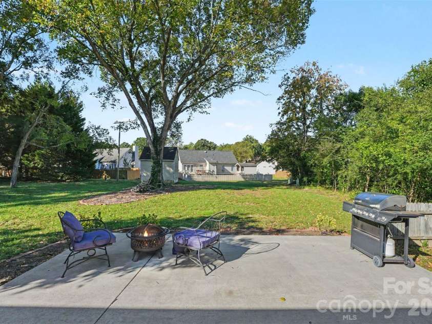 1507 Crestdale Road, Rock Hill, SC 29732.  MLS# CAR4436116, YatesRealty ID 58011. 