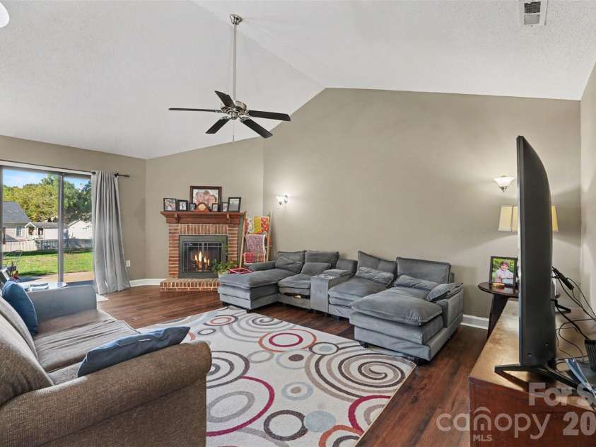 1507 Crestdale Road, Rock Hill, SC 29732.  MLS# CAR4436116, YatesRealty ID 58011. Fireplace virtually enganced, never used, sold as is