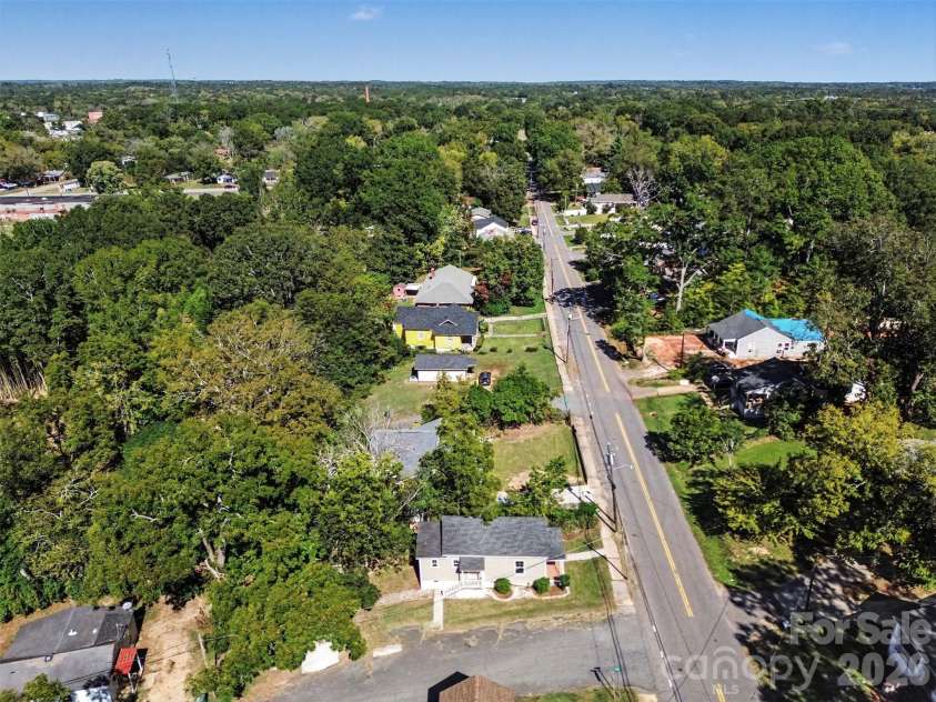132 Loomis Street, Chester, SC 29706.  MLS# CAR4421500, YatesRealty ID 58017. 