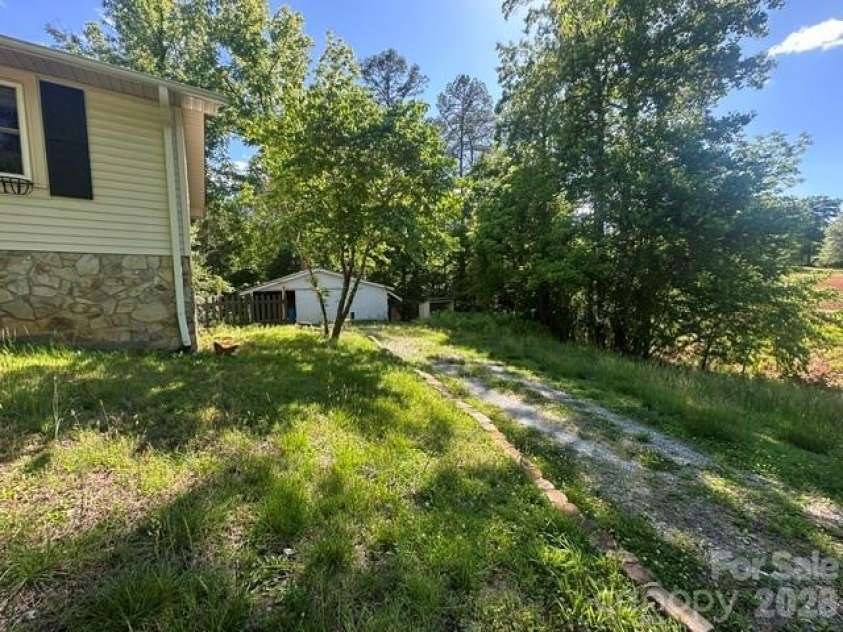 1523 Buck Ford Road, Shelby, NC 28152.  MLS# CAR4357062, YatesRealty ID 5802. 