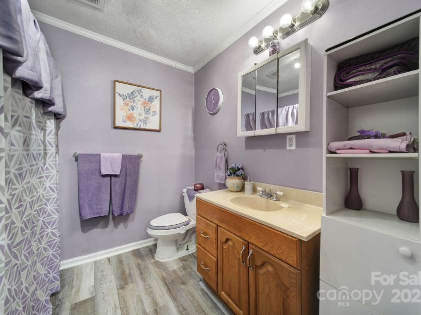 216 16th Street, Kannapolis, NC 28081.  MLS# CAR4245615, YatesRealty ID 5802. 