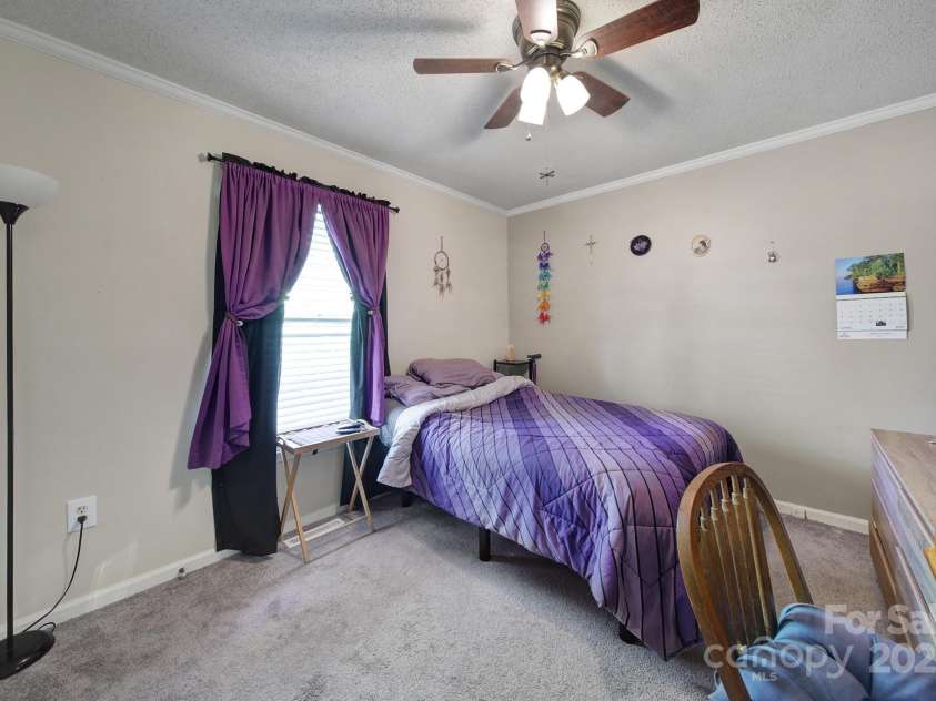 216 16th Street, Kannapolis, NC 28081.  MLS# CAR4245615, YatesRealty ID 5802. 