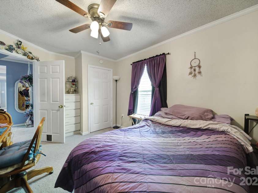 216 16th Street, Kannapolis, NC 28081.  MLS# CAR4245615, YatesRealty ID 5802. 