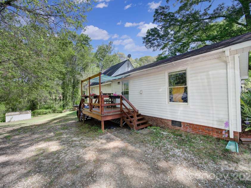 216 16th Street, Kannapolis, NC 28081.  MLS# CAR4245615, YatesRealty ID 5802. 