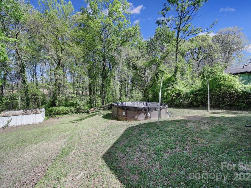 216 16th Street, Kannapolis, NC 28081.  MLS# CAR4245615, YatesRealty ID 5802. 