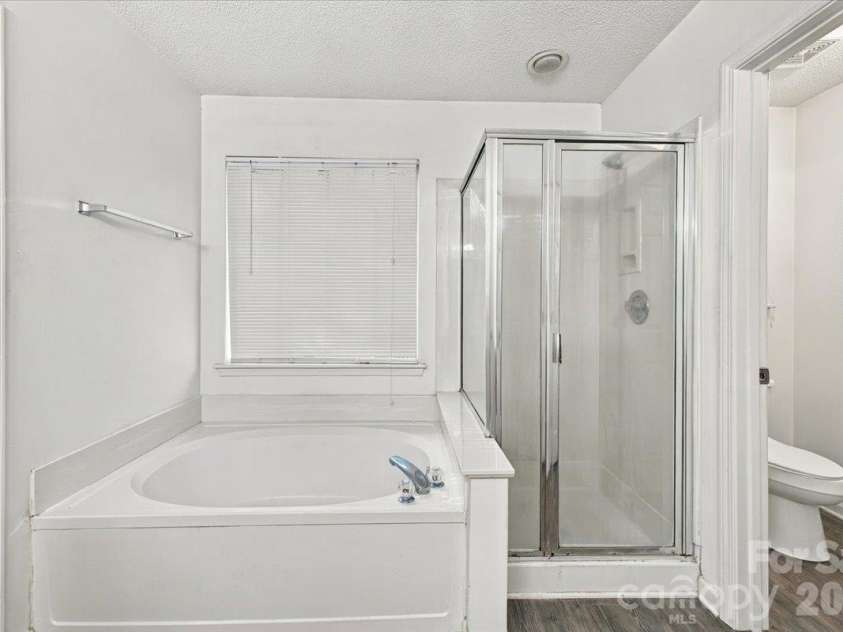 11219 Turmeric Court, Charlotte, NC 28215.  MLS# CAR4436228, YatesRealty ID 58020. 