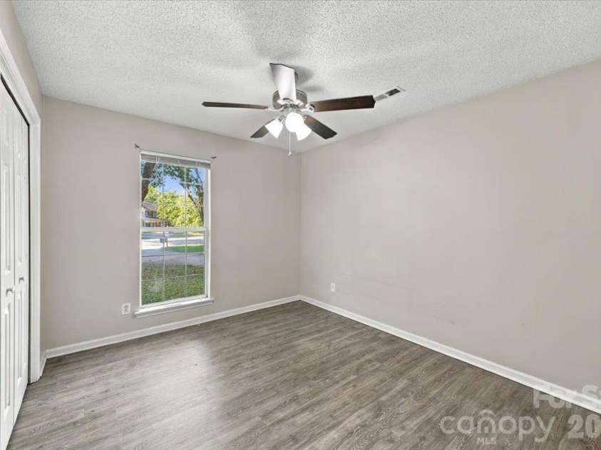 11219 Turmeric Court, Charlotte, NC 28215.  MLS# CAR4436228, YatesRealty ID 58020. 