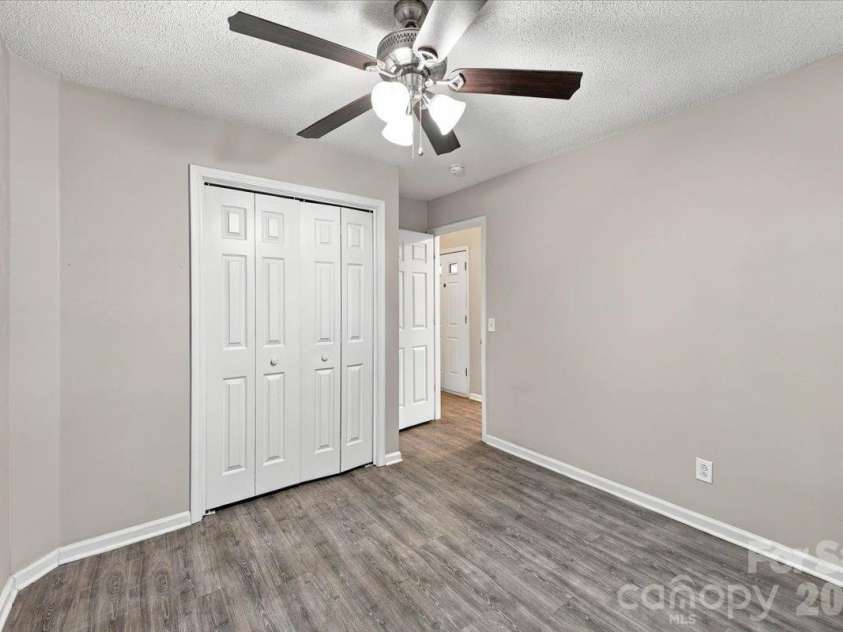 11219 Turmeric Court, Charlotte, NC 28215.  MLS# CAR4436228, YatesRealty ID 58020. 