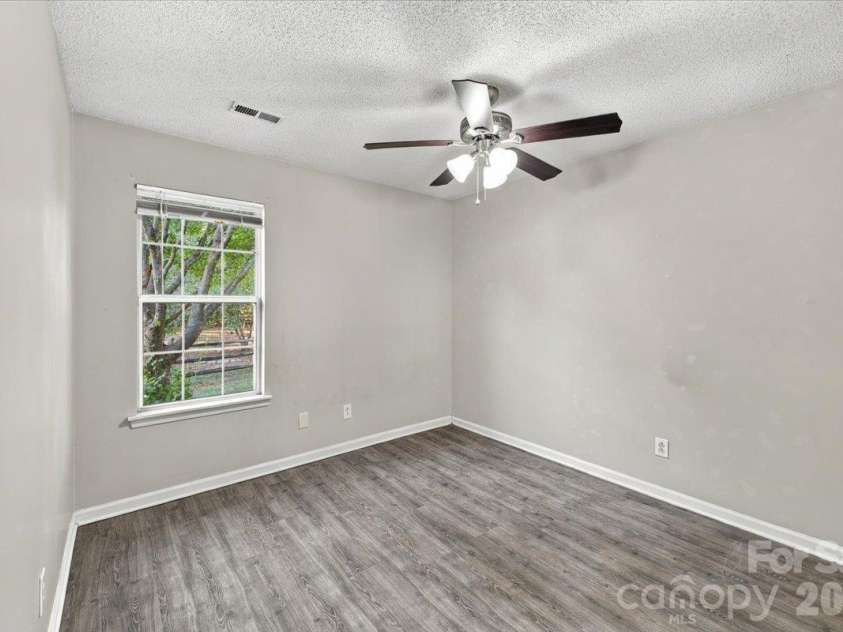 11219 Turmeric Court, Charlotte, NC 28215.  MLS# CAR4436228, YatesRealty ID 58020. 