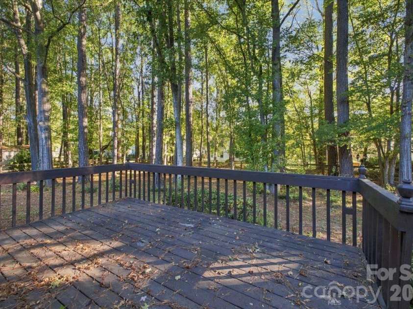 11219 Turmeric Court, Charlotte, NC 28215.  MLS# CAR4436228, YatesRealty ID 58020. 