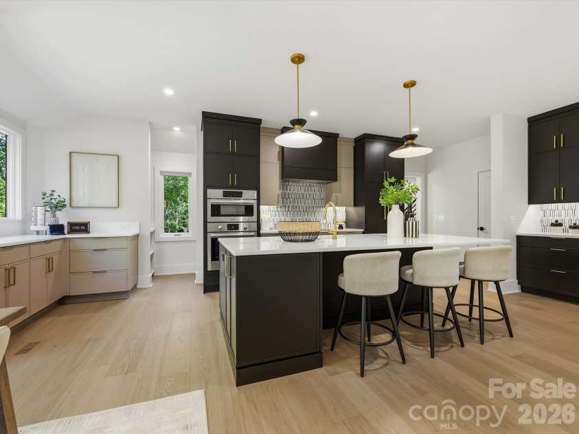 5401 Lancelot Drive, Charlotte, NC 28270.  MLS# CAR4432070, YatesRealty ID 58021. 