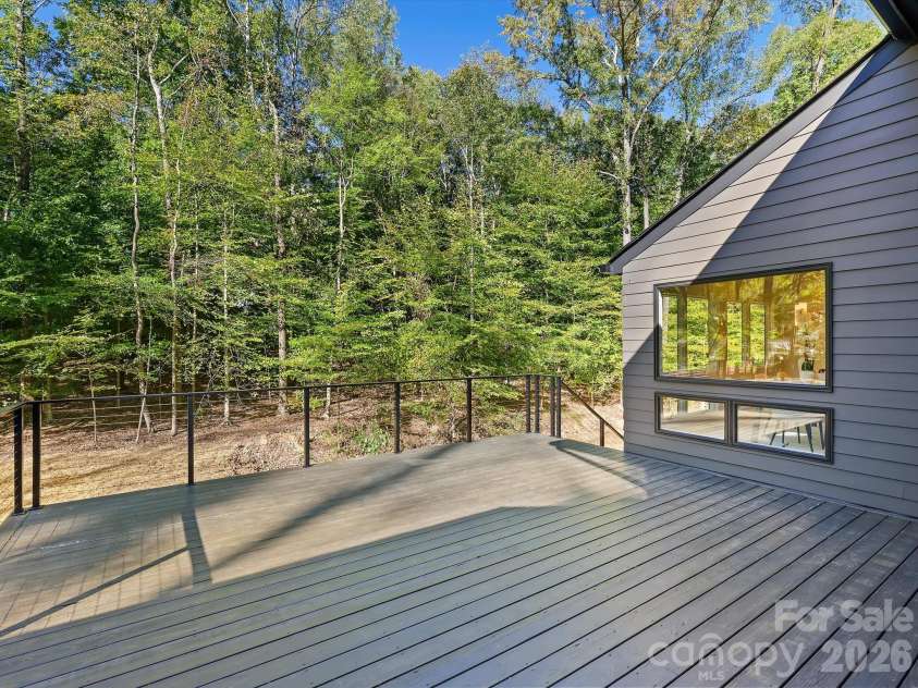 5401 Lancelot Drive, Charlotte, NC 28270.  MLS# CAR4432070, YatesRealty ID 58021. 