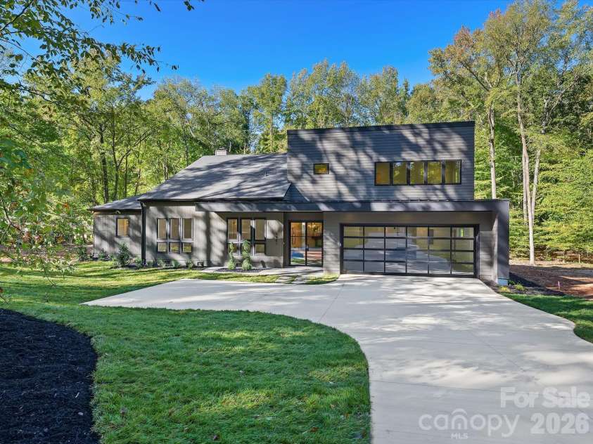 5401 Lancelot Drive, Charlotte, NC 28270.  MLS# CAR4432070, YatesRealty ID 58021. 