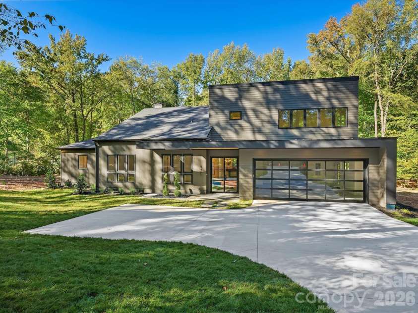 5401 Lancelot Drive, Charlotte, NC 28270.  MLS# CAR4432070, YatesRealty ID 58021. 