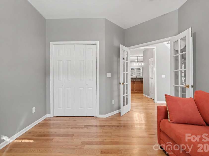 11538 Shimmering Lake Drive, Charlotte, NC 28214.  MLS# CAR4432804, YatesRealty ID 58022. 