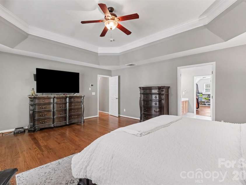 11538 Shimmering Lake Drive, Charlotte, NC 28214.  MLS# CAR4432804, YatesRealty ID 58022. 