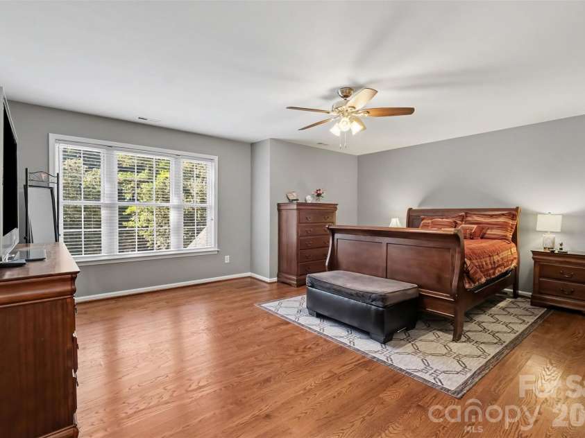 11538 Shimmering Lake Drive, Charlotte, NC 28214.  MLS# CAR4432804, YatesRealty ID 58022. 