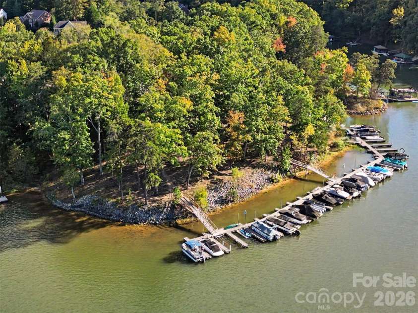 11538 Shimmering Lake Drive, Charlotte, NC 28214.  MLS# CAR4432804, YatesRealty ID 58022. 