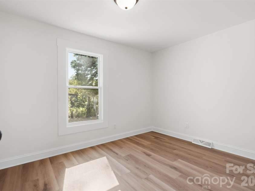 906 Longview Avenue, Kannapolis, NC 28081.  MLS# CAR4436720, YatesRealty ID 58024. 