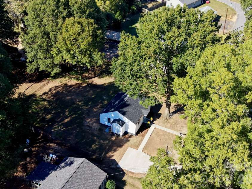 906 Longview Avenue, Kannapolis, NC 28081.  MLS# CAR4436720, YatesRealty ID 58024. 