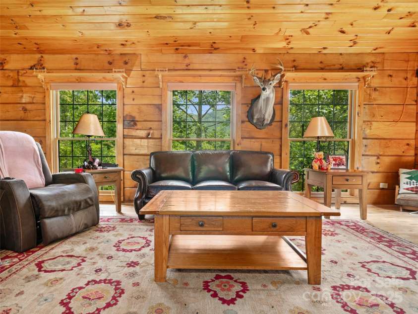 211 Cherry Hollow Road, Burnsville, NC 28714.  MLS# CAR4246541, YatesRealty ID 5803. 