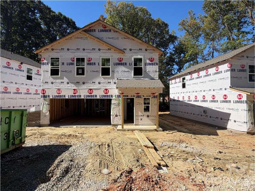 1314 Cheshire Avenue, Charlotte, NC 28208.  MLS# CAR4437045, YatesRealty ID 58036. 