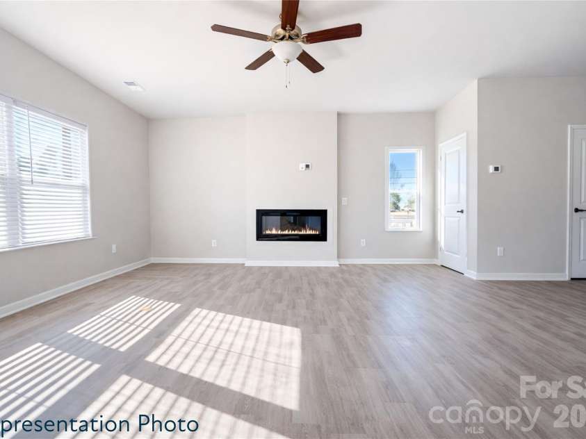 1314 Cheshire Avenue, Charlotte, NC 28208.  MLS# CAR4437045, YatesRealty ID 58036. 