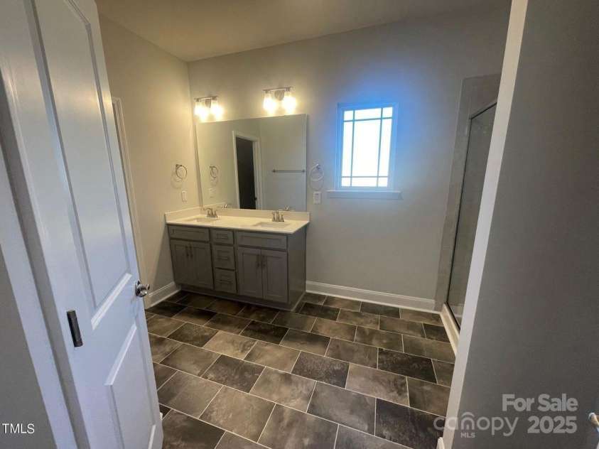 228 Mountain Island Drive, Statesville, NC 28677.  MLS# CAR4246575, YatesRealty ID 5804. 