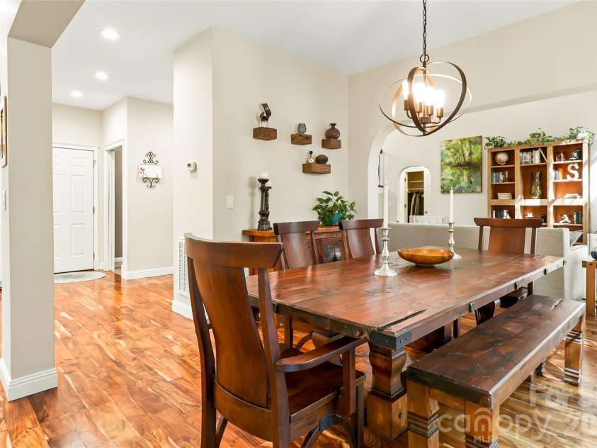 1757 Hickory Springs Lane, Lincolnton, NC 28092.  MLS# CAR4437002, YatesRealty ID 58044. 