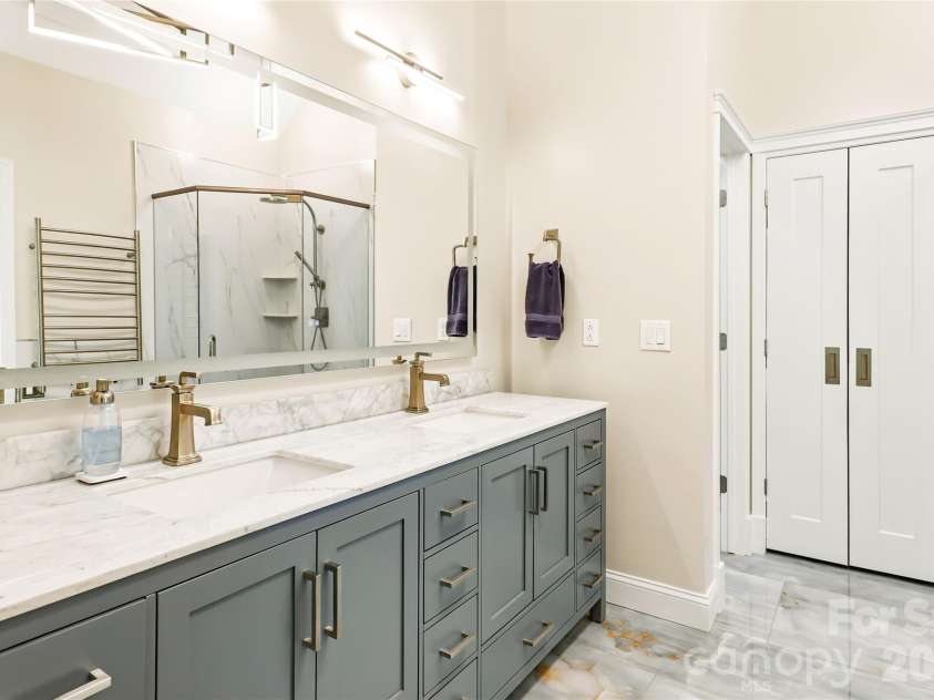 1757 Hickory Springs Lane, Lincolnton, NC 28092.  MLS# CAR4437002, YatesRealty ID 58044. 