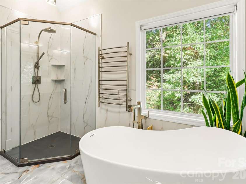1757 Hickory Springs Lane, Lincolnton, NC 28092.  MLS# CAR4437002, YatesRealty ID 58044. 