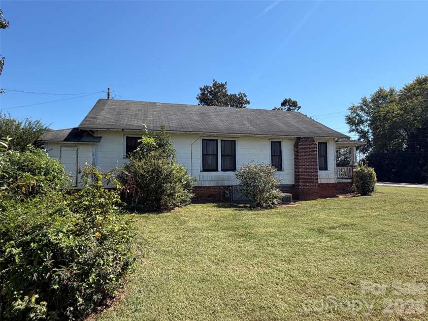 706 Carbon City Road, Morganton, NC 28655.  MLS# CAR4425473, YatesRealty ID 58048. 