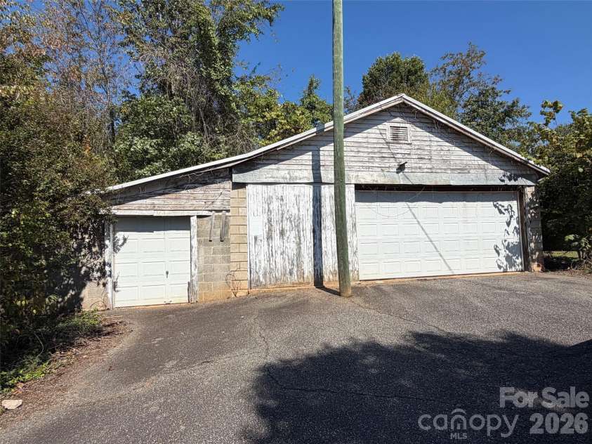 708 Carbon City Road, Morganton, NC 28655.  MLS# CAR4425451, YatesRealty ID 58049. 