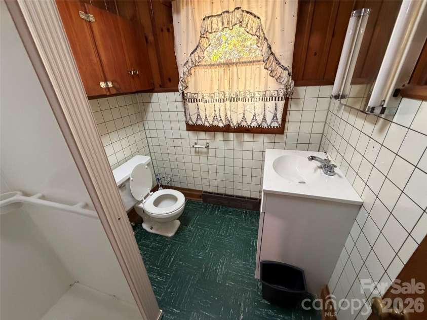 708 Carbon City Road, Morganton, NC 28655.  MLS# CAR4425451, YatesRealty ID 58049. 