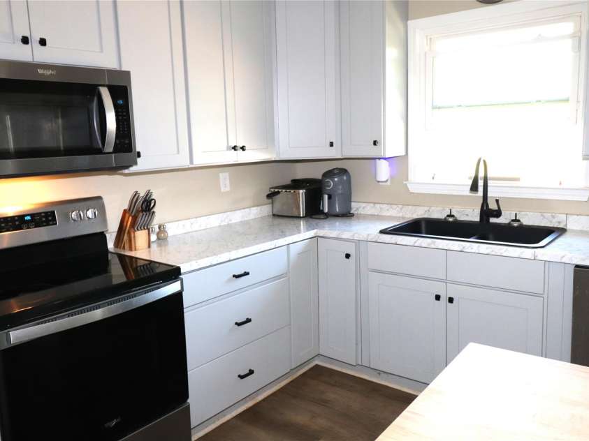 2510 Middleton Drive, Gastonia, NC 28054.  MLS# CAR4360679, YatesRealty ID 5805. Kitchen