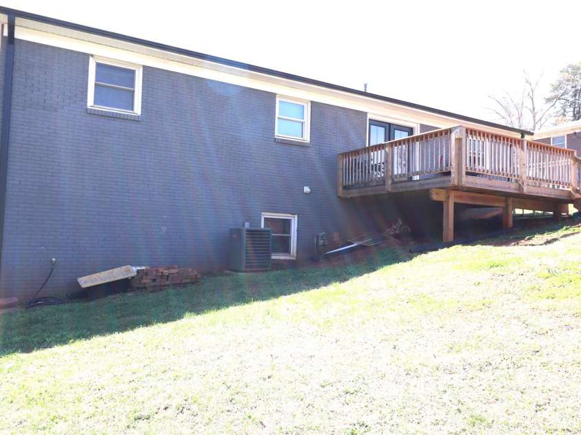 2510 Middleton Drive, Gastonia, NC 28054.  MLS# CAR4360679, YatesRealty ID 5805. Rear