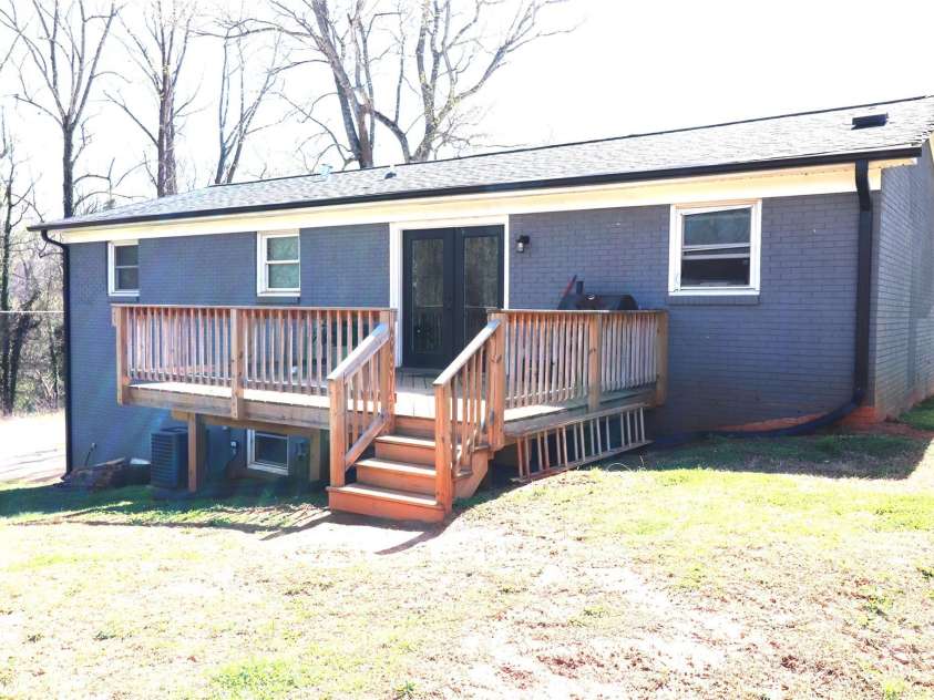 2510 Middleton Drive, Gastonia, NC 28054.  MLS# CAR4360679, YatesRealty ID 5805. Rear with Deck