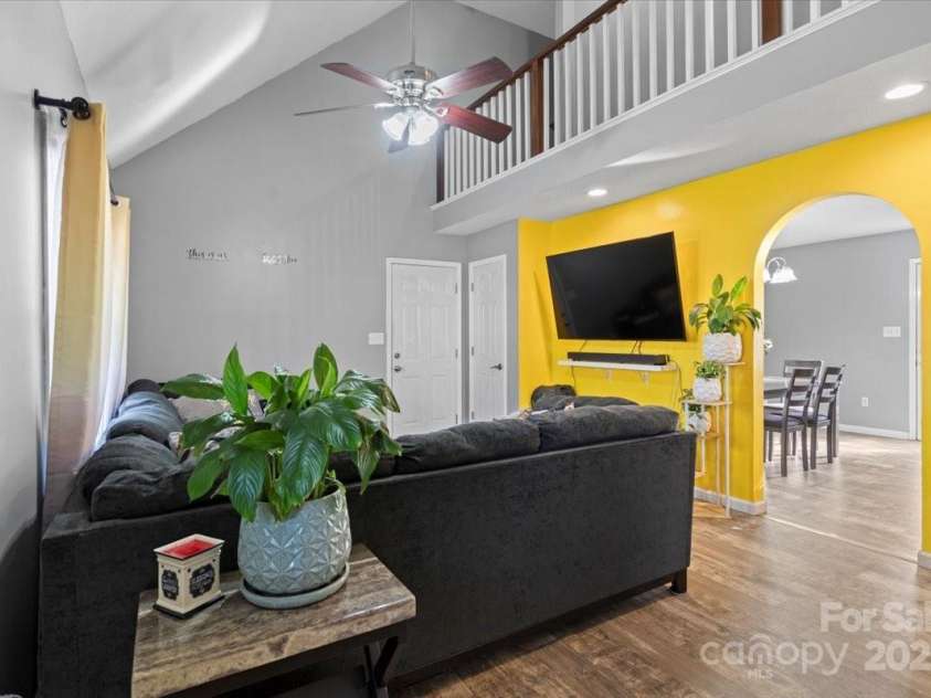 2745 River Meadows Court, Lincolnton, NC 28092.  MLS# CAR4223442, YatesRealty ID 5805. 