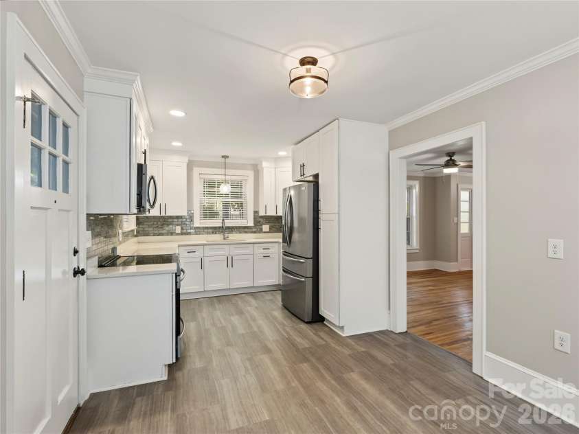 300 Raleigh Street, Concord, NC 28027.  MLS# CAR4433906, YatesRealty ID 58050. 