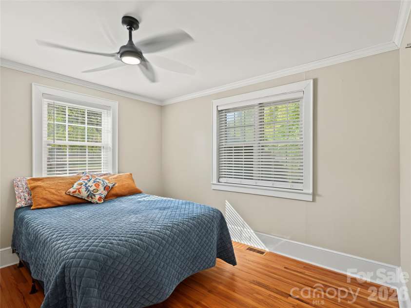 300 Raleigh Street, Concord, NC 28027.  MLS# CAR4433906, YatesRealty ID 58050. 